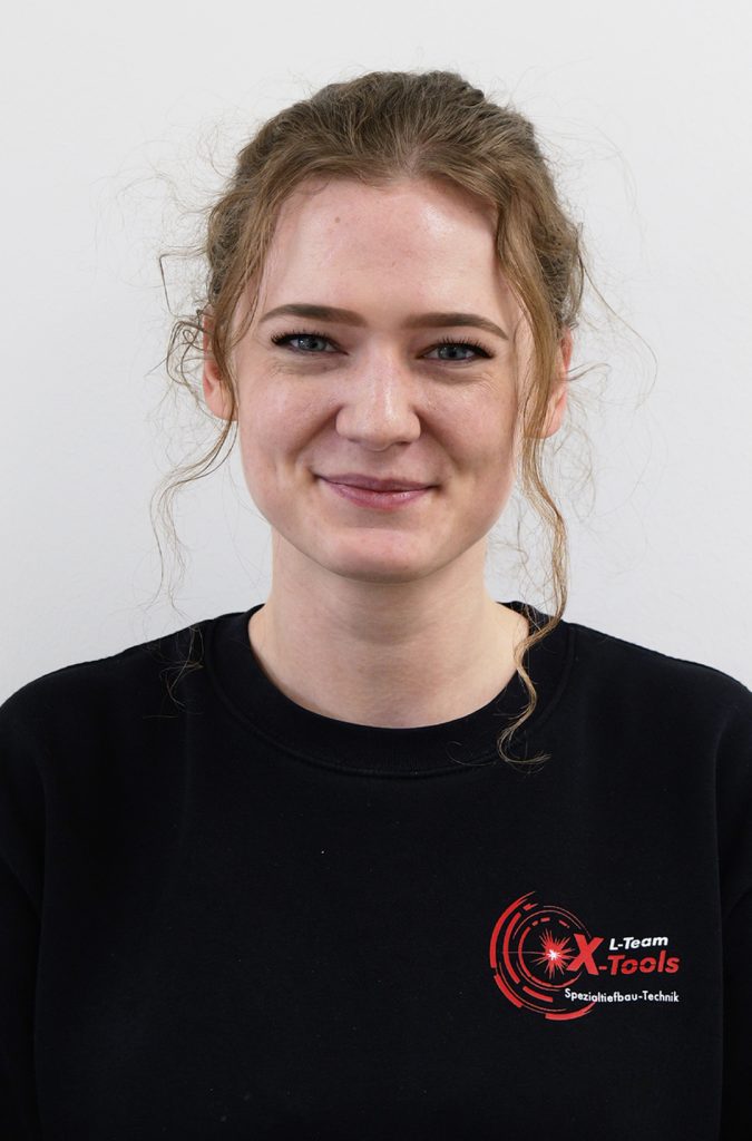 Laura Schmitka